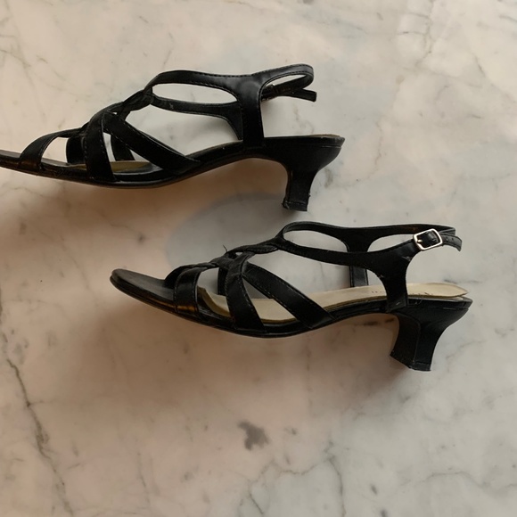 Women’s Black Ankle Strap Sandals - Picture 2 of 6